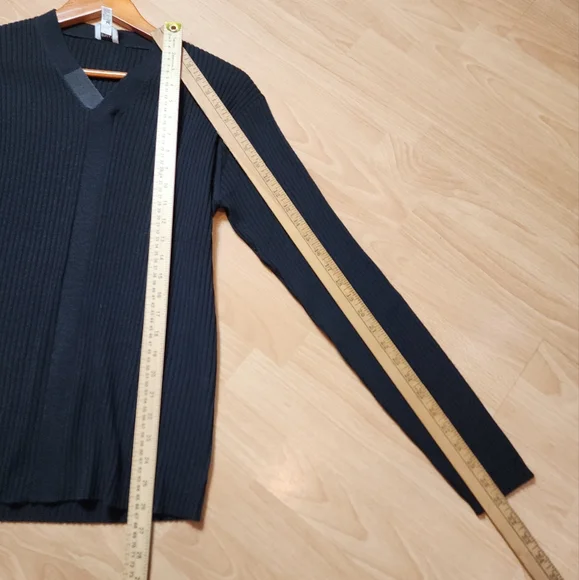 Armani Wool Black RibbedV-Neck Sweater Men's Sz Medium Giorgio Armani Collezioni